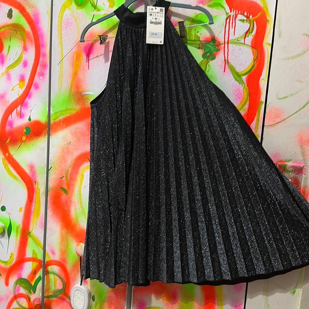 COPY - ZARA EVENING WEAR COLLECTION M BNWTS BLACK/SILVER PLEATED DRESS